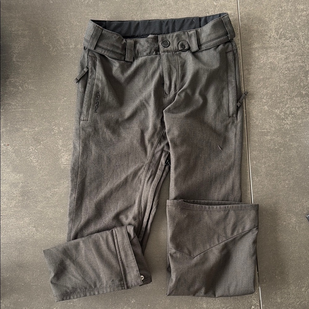 Volcom Men's Frekin snow Chino Snowboard plants